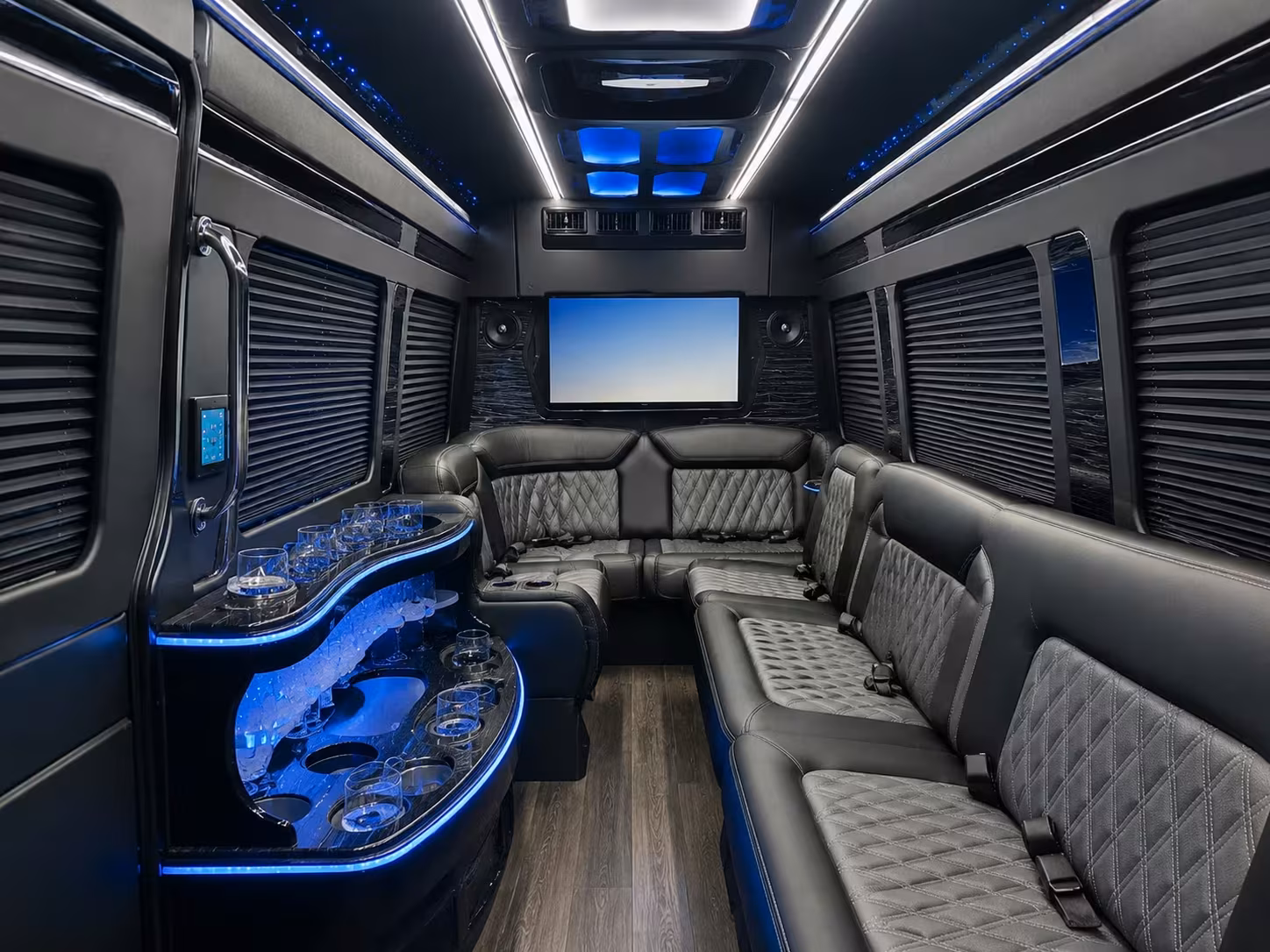 mobile bus rentals for sports teams sporting events