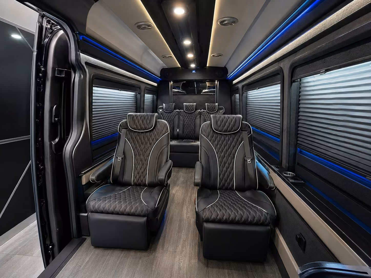 mobile wedding shuttle buses for guests flying into mob