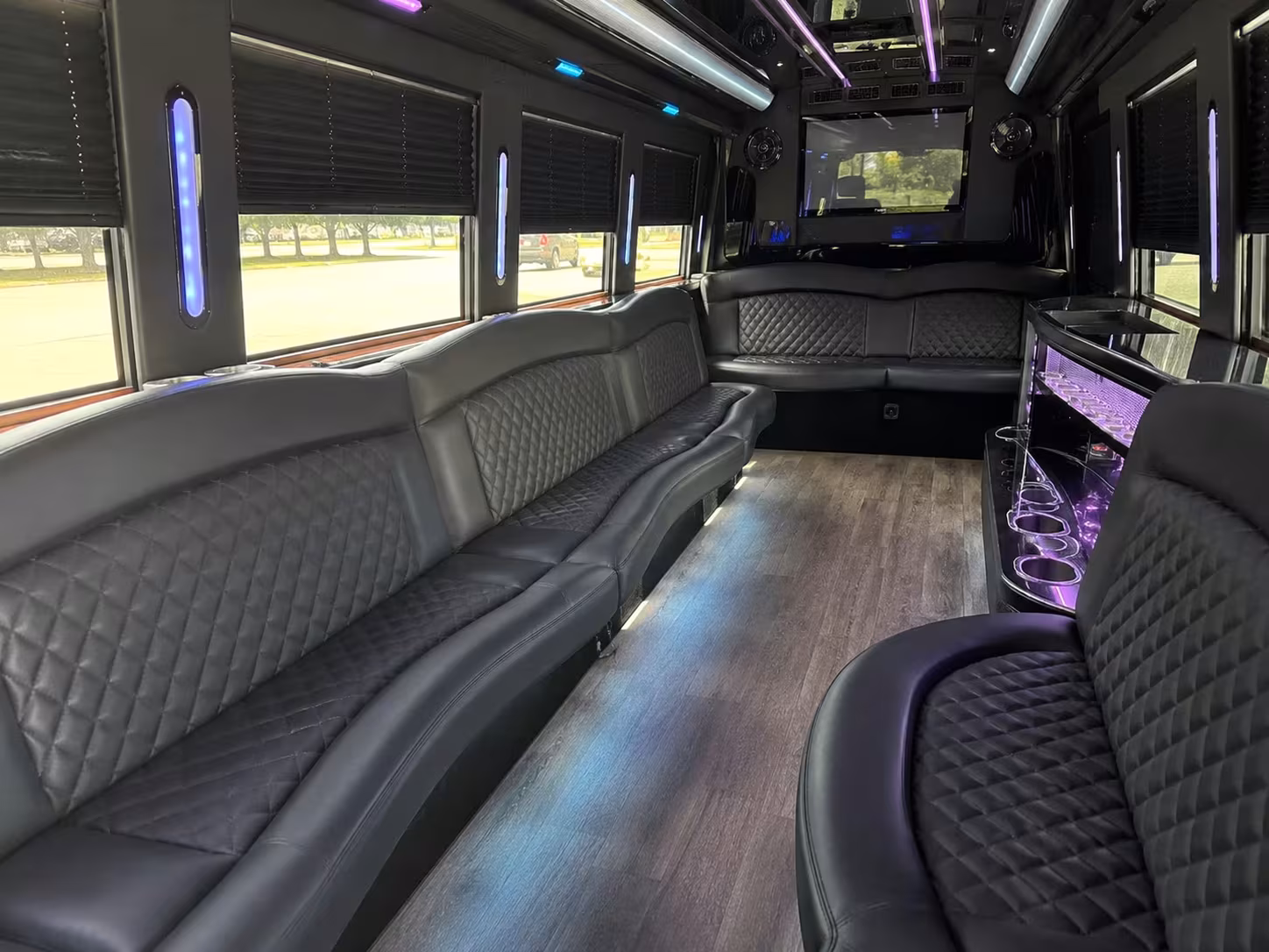 party buses for mobile concert nights on dauphin street
