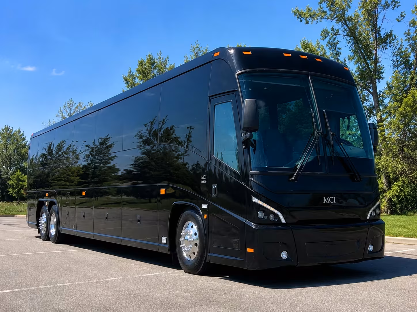 youth sports charter bus rentals for mobile tournaments