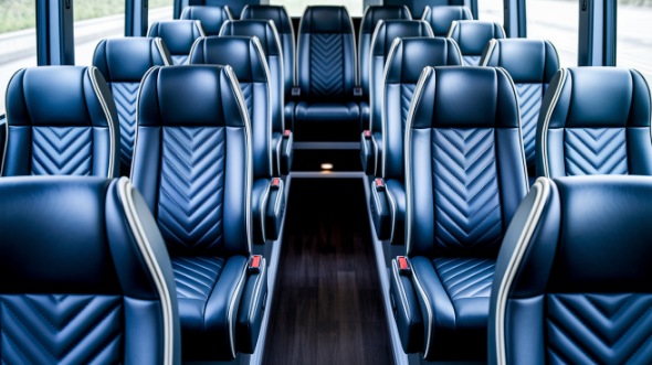 mobile 15 passenger minibus rental