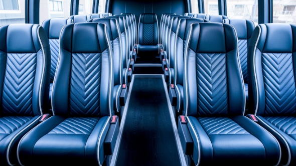 mobile 18 passenger minibus rental