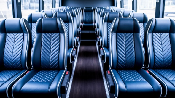 mobile 30 passenger minibus rental